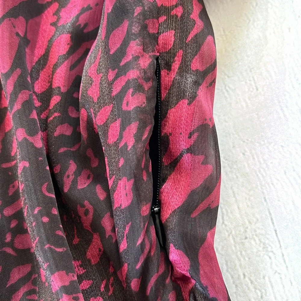 NWT Walter Baker Tie Neck Stellah Dress Sz 4‎ Magenta Pink Black Animal Print